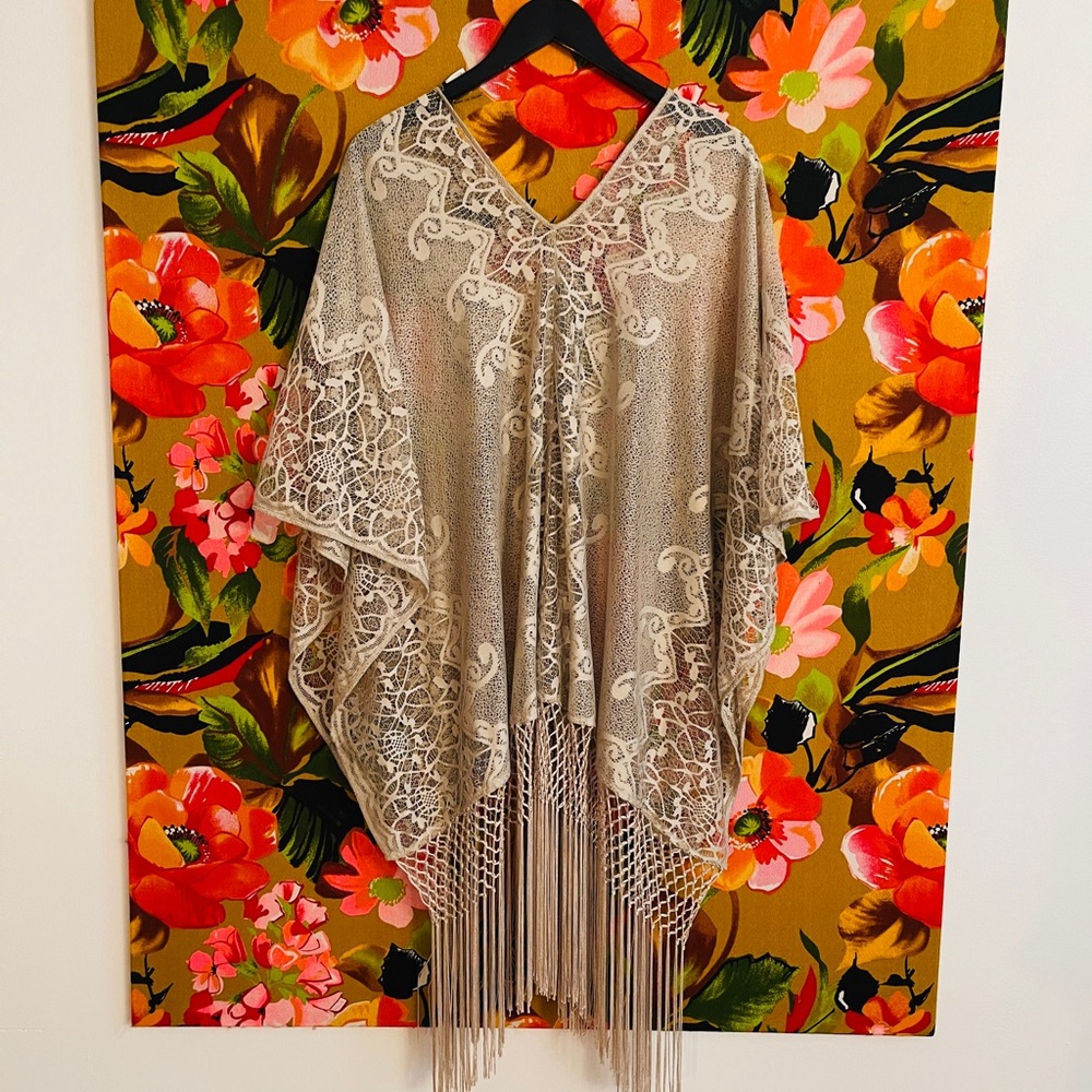 Alberto Makali Lace Poncho